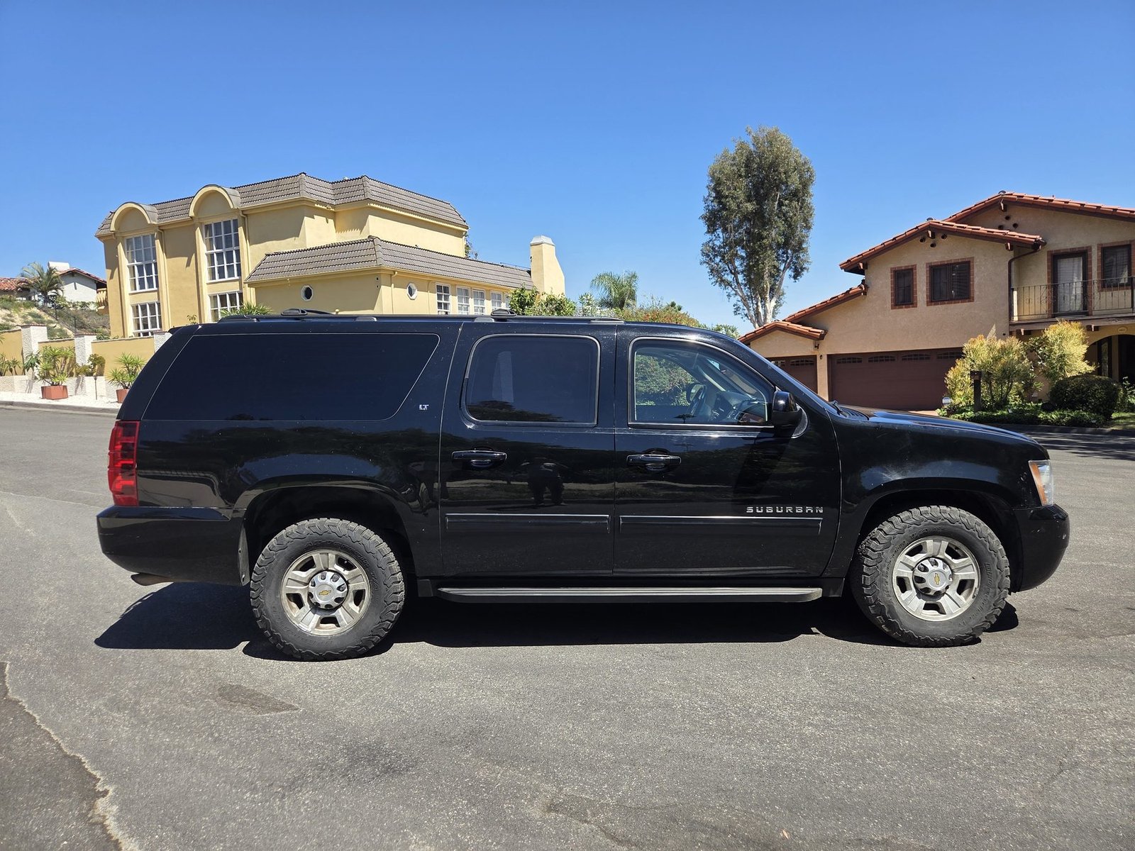 Driver side profile
